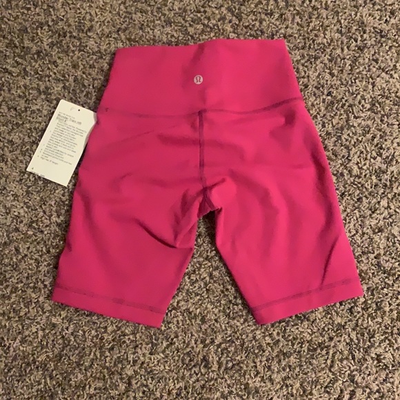 Ripened Raspberry Wunder Train Shorts - Picture 2 of 2